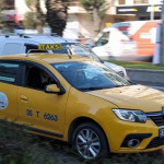 izmirde_tum_taksilere_haziran_ayina_kadar_arac_takip_sistemi_kurulacak_1708545493_0424.jpg