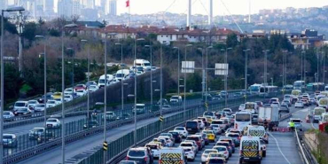 istanbulda_trafik_yogunlugu_yuzde_80e_ulasti_1712082318_0136.jpg