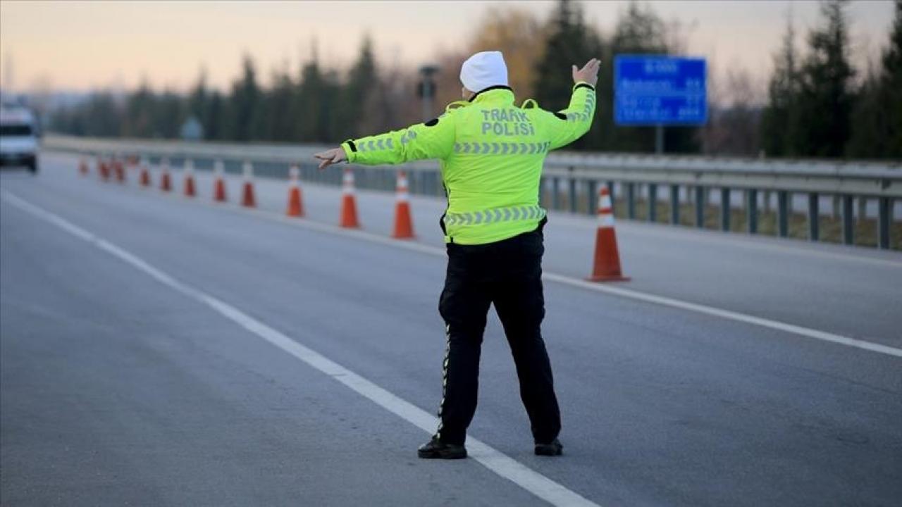 istanbulda_bazi_yollar_trafige_kapatilacak_1714861862_9231.jpg