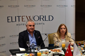 1740563389_EliteWorldCEOsu_Orkun_Petek__i_ve_Sat__s_ve_Pazarlamadan_Sorumlu_Y__n._Kur.___yesi_Emel_Elik_Bezaroglu