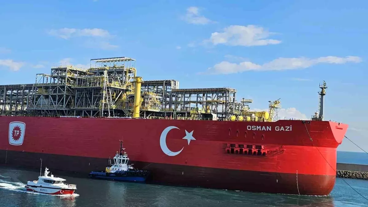turkiye-nin-ilk-yuzer-gaz-uretim-platformu-os-18693091_amp.jpg