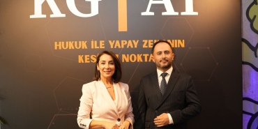 Özlem Kurt-Emrullah Saruhan