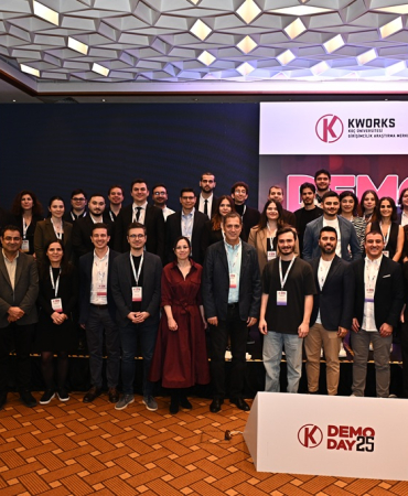 1764667366_demoday_toplu_foto