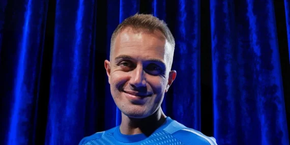 Mert Günok, Fenerbahçe’ye Dönüşünü Kutladı!