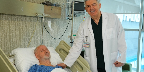 75 Yaşında Kapalı Yöntemle Tedavi Edilen Anevrizma