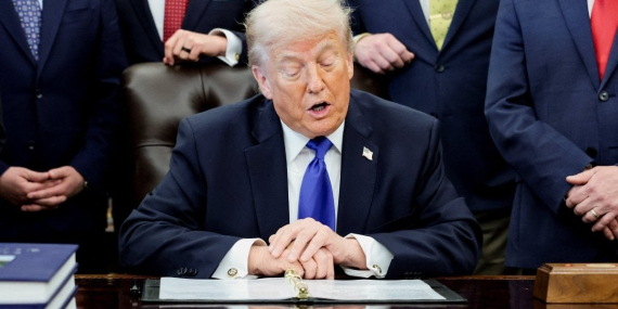 Trump: İran Ekonomisi ve Ordusu Çöküşte!