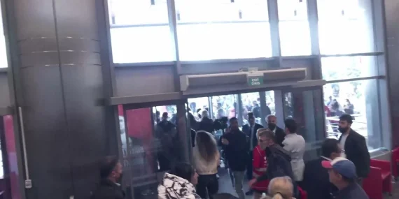 CHP Genel Merkezi’ne Polis Müdahalesi!