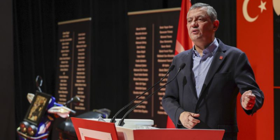 CHP’de Mahkeme Kararıyla Deprem: Kurultay İptal Edildi!