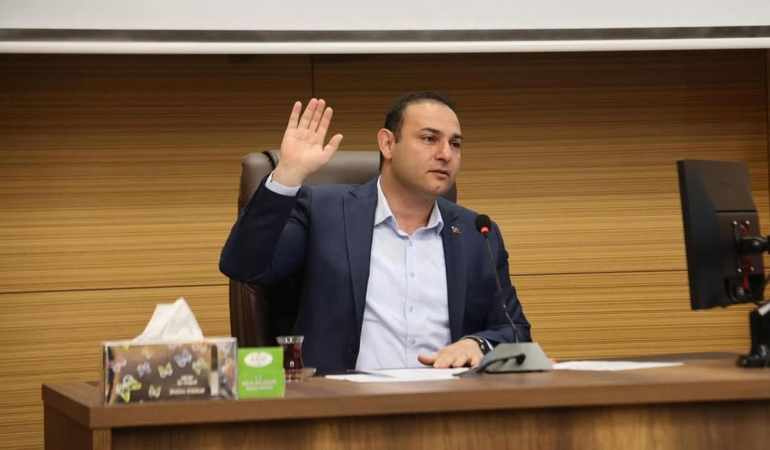 chpden-istifa-eden-kilis-belediye-baskani_39c12dfeb1_amp.jpg